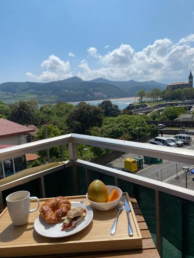 Mundaka Best Views House 0*,